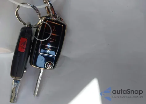 2012 Volkswagen Passat 2.5L Se z USA, uszkodzony, nr VIN 1VWBP7A37CC096926